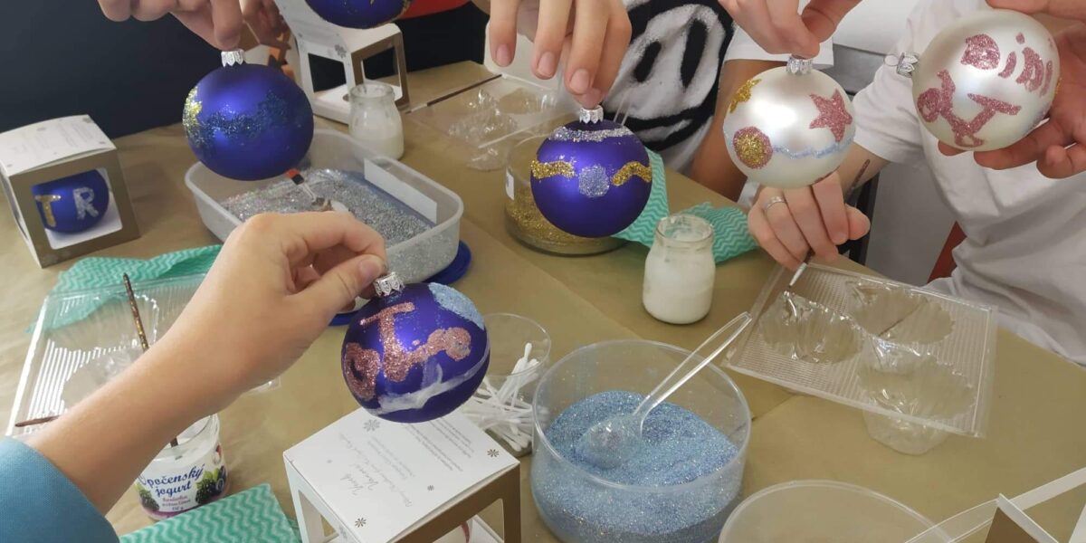 Exkurze 8. tříd do „BAŇKÁRNY“ - základní škola Žákovská