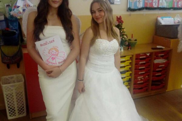 Mikuláš v 1. B - základní škola Žákovská