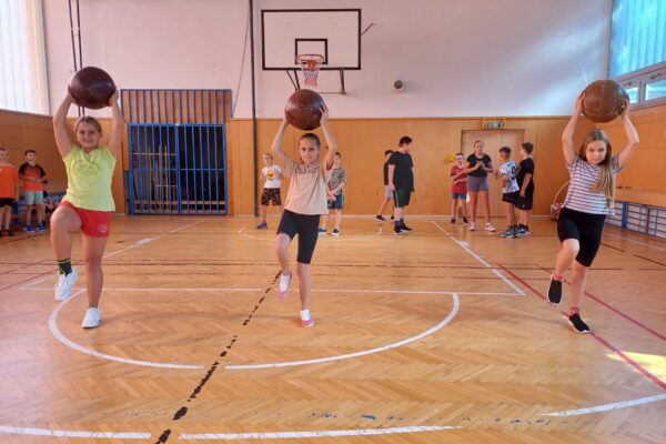 Survivor 2025 - základní škola Žákovská