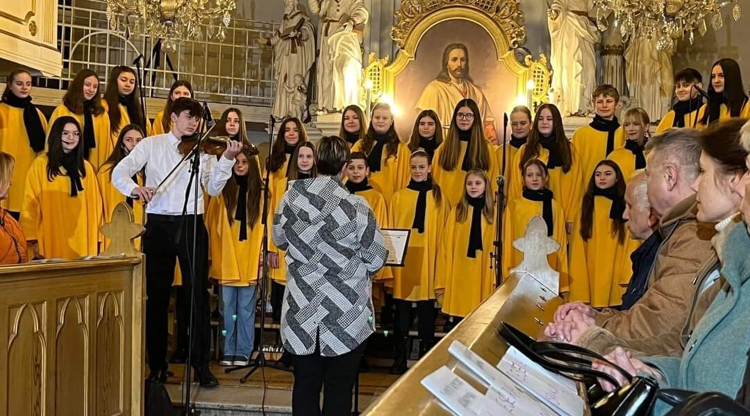 Vánoční koncert - základní škola Žákovská